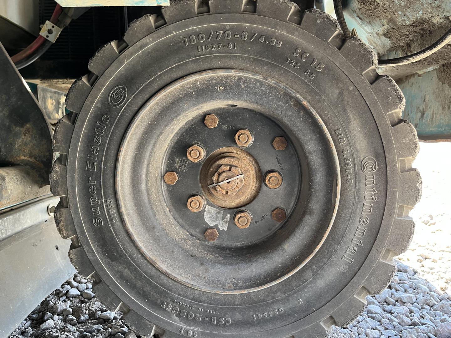 ./imagenes/INVOICE/2019/15384/BARREDORA TENNANT 355 (38).JPG